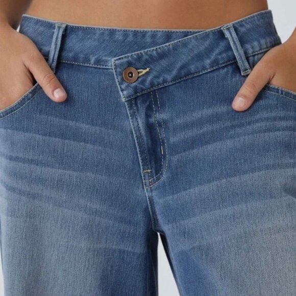 New Women's Halara Flex Asymmetric Low Rise Baggy Wide Leg Casual Jeans - Picture 3 of 3